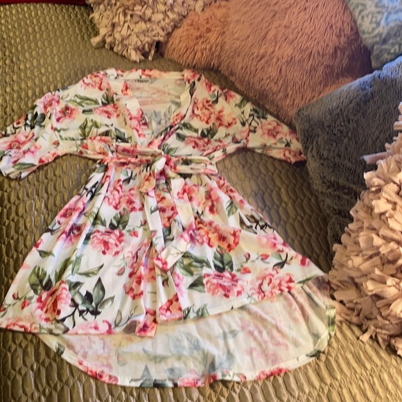 Show Me Your MuMu Pink Roses Intimate Robe - Picture 11 of 14